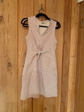 Vineyard vines dress
